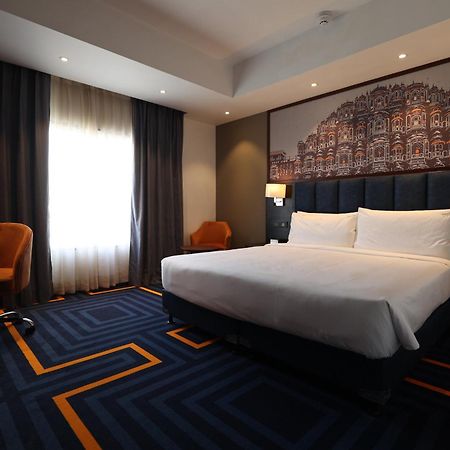Holiday Inn Express & Suites Jaipur Gopalpura Экстерьер фото