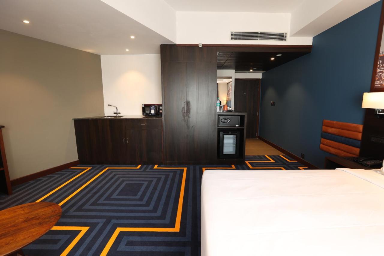 Holiday Inn Express & Suites Jaipur Gopalpura Экстерьер фото