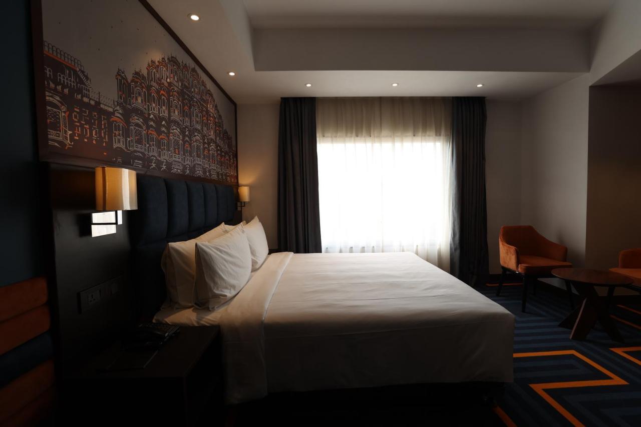 Holiday Inn Express & Suites Jaipur Gopalpura Экстерьер фото