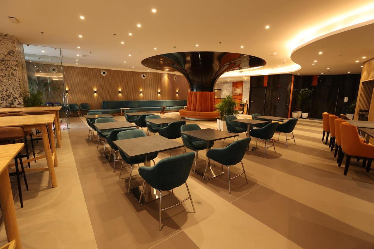 Holiday Inn Express & Suites Jaipur Gopalpura Экстерьер фото