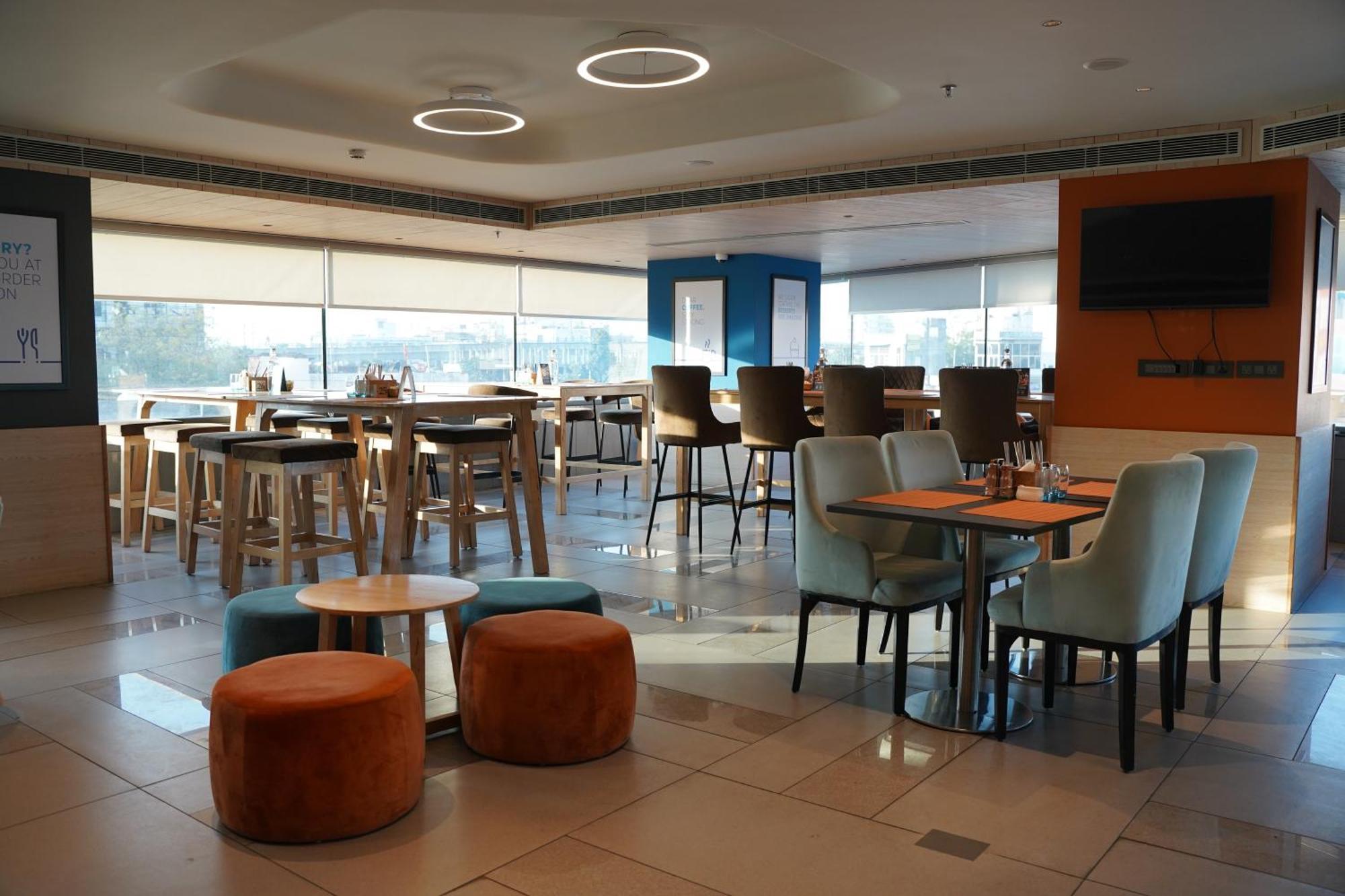 Holiday Inn Express & Suites Jaipur Gopalpura Экстерьер фото