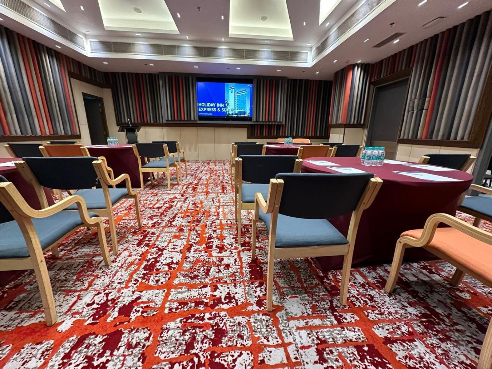 Holiday Inn Express & Suites Jaipur Gopalpura Экстерьер фото